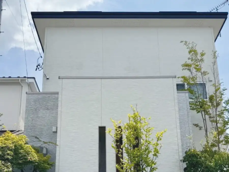 住宅背面 施工後